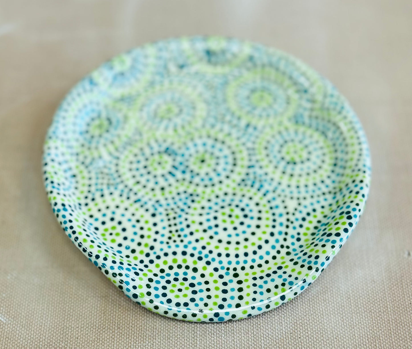 Green circles spoon rest