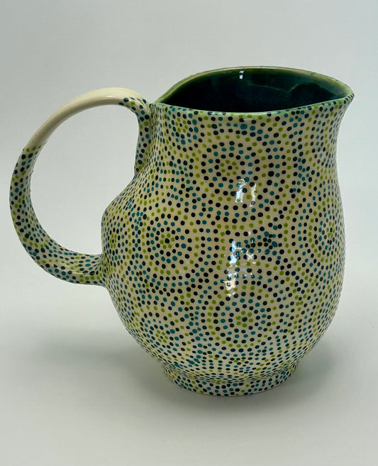 Green circles pitcher