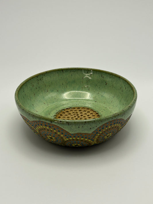Green circles garlic grater bowl